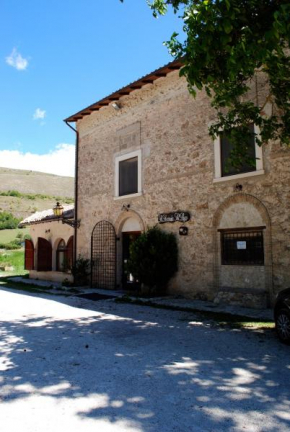 Гостиница La Locanda sul Lago  Стефано Ди Сессанио